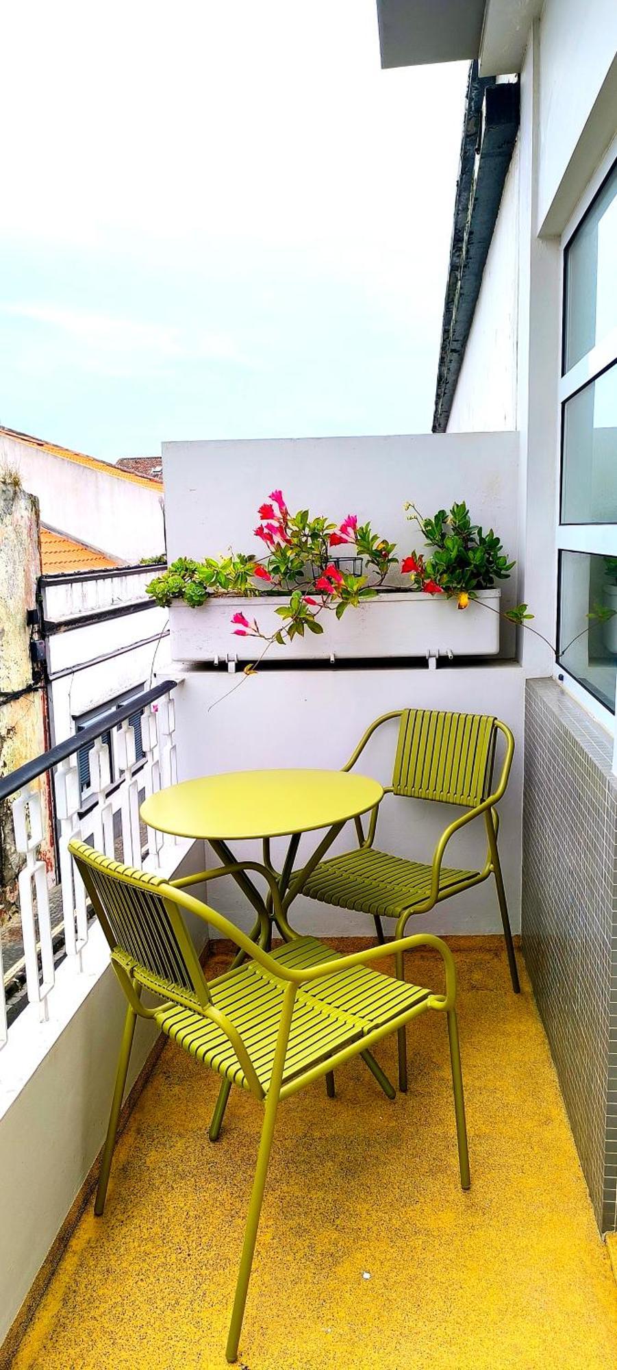 Ponta Delgada Upstairs Home מראה חיצוני תמונה